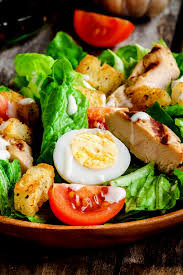 Salade Cesar In 2020 Delicious Salads Grilled Meat Recipes Chicken Recipes Easy Quick