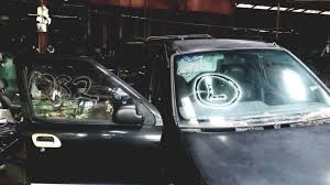 Untuk membantu pemahaman tentang kelebihan perlindungan ini, kita lihat contoh berikut di mana cermin depan pecah akibat kemalangan: Jojo Autoparts Perodua Kembara Utk Dilerai Sape2 Nk Facebook