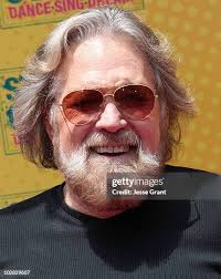 351 Dan Haggerty Photos & High Res Pictures