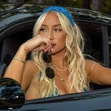 Jason Candlish's Instagram, Twitter & Facebook