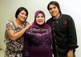 Najib abdul razak has refused to entertain popular chef redzuawan ismail, better known as chef wan, who said he wanted to slap the former prime minister for claiming that felda saw its golden. Kuat Propa Main Order Makan Macam Janda Kaya Chef Wan Mengamuk Dengan Bekas Isteri Gosip Tempatan Gosip Forum Cari Infonet