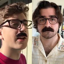 Why is Danny wearing Eddy Burback cosplay in this old Vine? :  r/DannyGonzalez