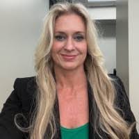 Shelley Stone's Instagram, Twitter & Facebook