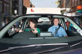 1) stir tidak boleh diputar dalam keadaan mobil diam karena bisa merusak ban dan poros ban 2) kalau jalan menanjak dan jalanan macet agak lama di tanjakan maka pakailah rem tangan jangan selalu mengandalkan kopling sebab kalau tidak. Belajar Nyetir Mobil Lebih Baik Pakai Mobil Manual Atau Matic Halaman 1 Kompasiana Com