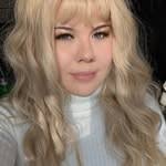 Hallie Iverson's Instagram, Twitter & Facebook