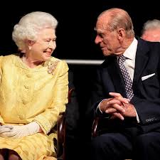 El rey felipe vi ha recibido hoy en londres la máxima distinción británica que otorga la reina de inglaterra. Isabel Ii Y El Principe Felipe Del Flechazo Juvenil Al Amor Eterno Foto 1