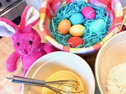 The casatiello is a savory filled neapolitan easter bread that nonna galasso made from memory. Nana S Traditional Italian Easter Bread 2 Dads With Baggage