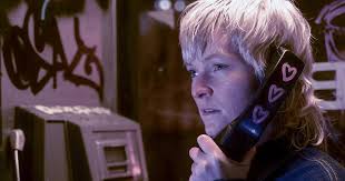 Ik ben een volkomen disfunctioneel mens. Tijdens de lockdown heb ik niks  gebreid, niks gebakken'