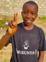 Nala (Toya Latifa) with “sisters”