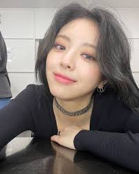 My god she's so attractive. Itzy News Brasil S Tweet 26 06 2021 Yuna Para O Allinusgram Back To The Dalladalla Itzyofficial Itzy Trendsmap