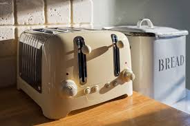 7 pemanggang roti (toaster) terbaik & tips memilihnya. Sejarah Pemanggang Roti Anda Dari Zaman Romawi Hingga Hari Ini