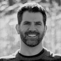 Jesse Thorp's Instagram, Twitter & Facebook