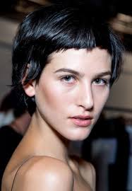 Kurzhaarfrisuren gehören zu den frisurentrends 2021! Kurzhaarfrisuren 2021 Kurze Haare Von Frech Bis Elegant