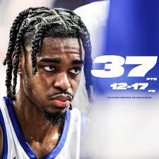 Kentucky marksman Antonio Reeves (@tonioreeves) went unconscious today