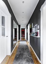 Langer Altbau Flur Teppich Altbau Spiegel Bildan 8230 In 2020 Mirror Wall Hallway Designs Large Mirror
