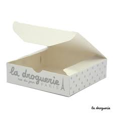 Boite Cadeau La Droguerie La Droguerie Celui que vous offrez avec votre coeur ! boite cadeau la droguerie