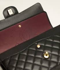 Túi xách classic cỡ lớn, Da bê hiệu ứng hạt & kim loại mạ vàng, đen — Thời  trang | CHANEL