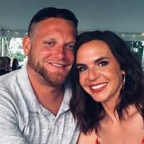 Heyyy so I've been with my NM company for nearly 9 years , made multiple  figures and an amazing lifestyle too which I'm so grateful for , but lots  has changed within