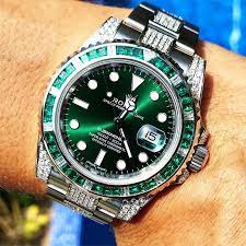 Introduced in 2010 to commemorate the 60th anniversary of rolex's legendary dive watch, the hulk marks the first time in rolex history that the submariner has been. Rolex Submariner Oystersteel Hulk Oyster Custom Diamond Set B Cagau