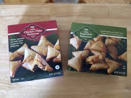 Dh went and put it in the toaster oven for the whole cooking time. Trader Joe S Mini Chicken Tikka Samosas And Mini Vegetable Samosas Aldi Reviewer