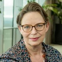 Joanna Munro's Instagram, Twitter & Facebook