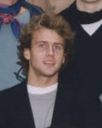 When I posted the photo of Macron And Brigitte, I didn't know Ben had zero  clue about their love story. Neither did a few readers. So I thought I  would recount it.