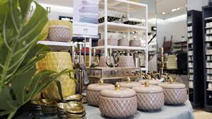 Un magasin h&m se divise en trois parties : H M Ouvre Son Premier Flagship Store Au Maroc Femmesdumaroc