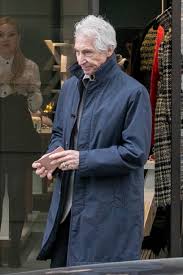 【8月25日 afp】（更新）英ロックバンド、ザ・ローリング・ストーンズ（ the rolling stones ）のドラマー、チャーリー・ワッツ（ charlie watts ）さんが24日、死去した。 80歳。 ä½è—¤ ä¸‰åéƒŽ On Twitter ä¸­ã€…é›†ã¾ã‚‰ãªã„ã§ä¸–ç•Œä¸­ã«æ•£ã‚‰ã°ã£ã¦ã„ã‚‹ãƒ­ãƒ¼ãƒªãƒ³ã‚° ã‚¹ãƒˆãƒ¼ãƒ³ã‚ºã®ãƒ¡ãƒ³ãƒãƒ¼4äºº 10æœˆ25æ—¥ ãƒãƒ£ãƒ¼ãƒªãƒ¼ ãƒ¯ãƒƒãƒ„ã¯å­«ã®ã‚·ãƒ£ãƒ¼ãƒ­ãƒƒãƒˆã¨ãƒ'ãƒªã§è²·ã„ç‰©ã‚'ã—ã¦ã„ã‚‹æ‰€ã‚'ç›®æ'ƒã•ã‚Œã¦ã„ã¾ã™ Charliewatts Charlottewatts