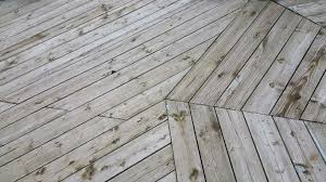 This translucent oil stain is designed to go on smoothly and to penetrate the grains of the wood deeply. Best Stain For An Old Deck Best Deck Stain Reviews Ratings