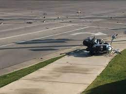 Juvenile Dies Man Seriously Injured In Motorcycle Crash In Northwest Bakersfield Kbak