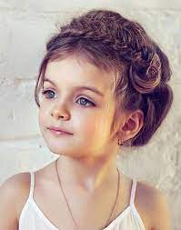 Berikut ini beberapa inspirasi gaya rambut pendek untuk perempuan wajah bulat dan chubby. 40 Model Rambut Anak Perempuan Terpopuler Sepanjang Masa Fashionportal Top
