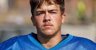 Oakland hammers Reedsport 57-8 in regular season finale