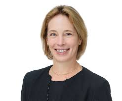 Amelia Cottrell's Instagram, Twitter & Facebook