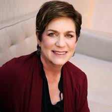 Liz Crowe (@lizcroweauthor) • Threads, Say more