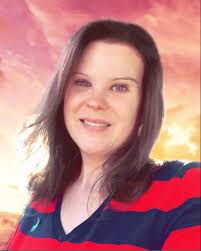 Amy Whitton's Instagram, Twitter & Facebook