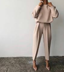 Minimalist Giyim Tarzi Minimalist Giyim Tarzi Ne Demek Minimalist Giyim Tarzi Kadin Minimalist Giyim Tarzi Nasil Olur Klasik Tarzin Mod Tarz Moda Moda Stil