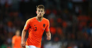 Squeezing in some weight training 🥵 Manchester United Fans Hope Matthijs De Ligt Social Media Activity Is A Transfer Hint Manchester Evening News