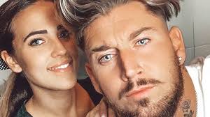 Kind aylin mit partner mike heiter. Nach Sommerhaus Zoff Wendler Laura Treffen Elena Mike Promiflash De