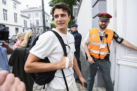 Hij heeft er alleszins de peperdure sneakers voor. Conner Rousseau Sp A Debasing Swedish Policy No Then World Today News