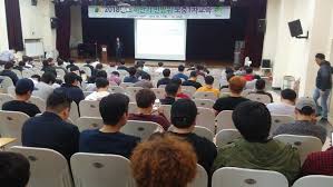 일베,메갈 등의 피해를 줄수있을만한 사람들은 들어오시지 마세요. íˆ¬ëª…ì‚¬íšŒë¥¼ ìœ„í•œ ì •ë³´ê³µê°œì„¼í„° 60ëŒ€ ë‚¨ì„± ê°•ì‚¬ ìœ„ì£¼ì˜ ë¯¼ë°©ìœ„ êµìœ¡ ì´ëŒ€ë¡œ ê´œì°®ì„ê¹Œ
