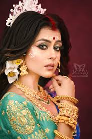 HD Matte Reception Look by Makup Artist Mousumi Roy Class Demonstration  ⛳Next Batch Starting from 2nd September 2024 (Monday-Wednesday-Friday)⛳  ☎️Contact : 8️⃣1️⃣0️⃣1️⃣0️⃣2️⃣0️⃣3️⃣8️⃣0️⃣ Face: Esha Mallick Blouse: Rima  Kundu Roy ...