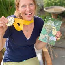 Sara Easterly (@saraeasterly)