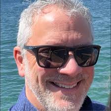 Hello Everyone! I'm deciding between Costello Real Estate and Dash Carolina  Real Estate, and I'd love your input. Which one would you choose?