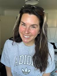 😭 From super happy and