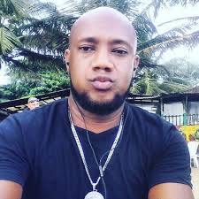 R Calvin Hoff Jr (@calvovo)