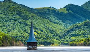 Profesor de engleză, electrician, automacaragiu, inginer, sudor electric, șofer, tehnician mentenanță. Am GÄƒsit 15 Locuri NeÈ™tiute Din Romania De Care Habar Nu Aveai Si Pe Care Trebuie SÄƒ Le Vezi MÄƒcar O DatÄƒ In ViaÅ£Äƒ