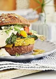 Veggie Burger Rezept Mit Grillgemuse Harissa Joghurt Burger Rezept Rezepte Vegetarische Burger