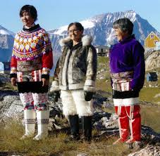 Atlas okyanusu'nun kuzeyinde, 2.166.086 km² ile kuzey kutbundaki en büyük buz örtüsüyle kaplı, danimarka'ya bağlı özerk bölge. Gronland Hier Ist Eiszeit Mitten Im Hochsommer Bilder Fotos Welt