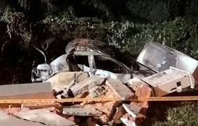 Detiknewskamis, 29 apr 2021 16:28 wib. Kemalangan Hari Ini Dua Orang Rentung Dalam Kereta Yang Terbakar