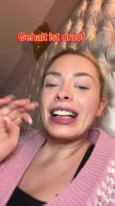 Gehalt ist drauf: Lustige Reaktionen beim Shoppen